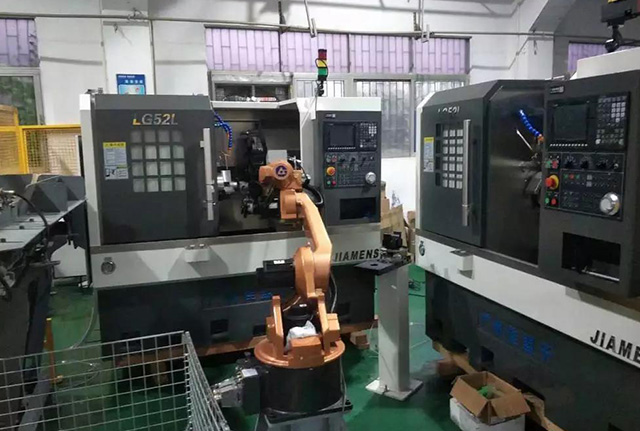 軸類加工機器人自動上下料