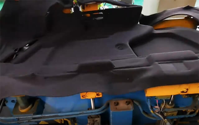 汽車(chē)內(nèi)飾熱壓成型機(jī)